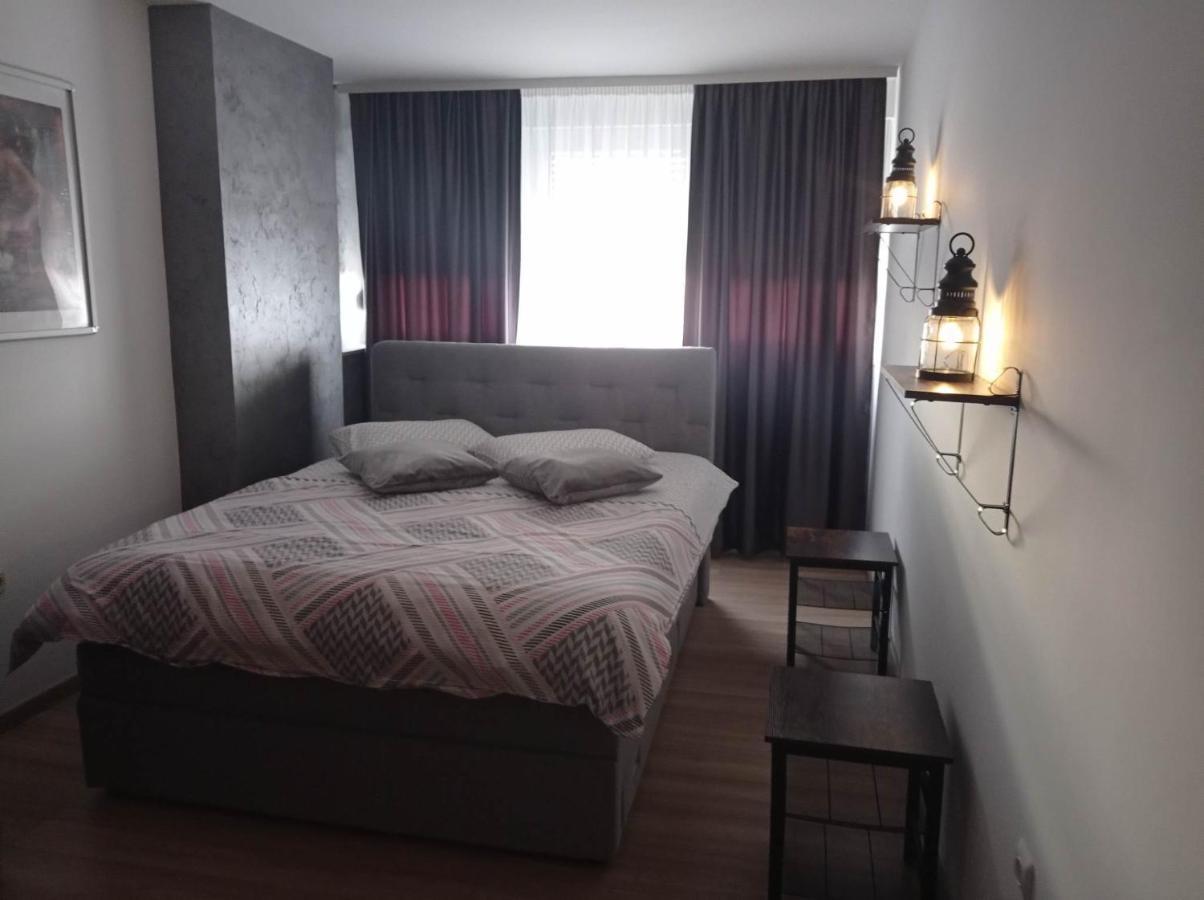 Aby Appartement Slavonski Brod Buitenkant foto