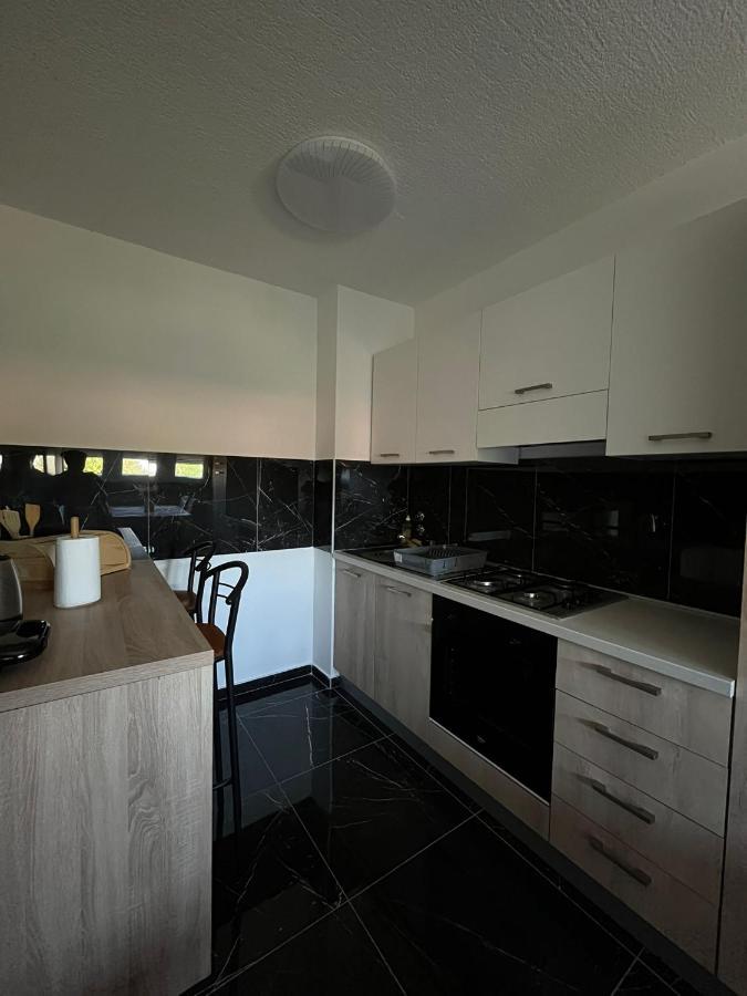 Aby Appartement Slavonski Brod Buitenkant foto